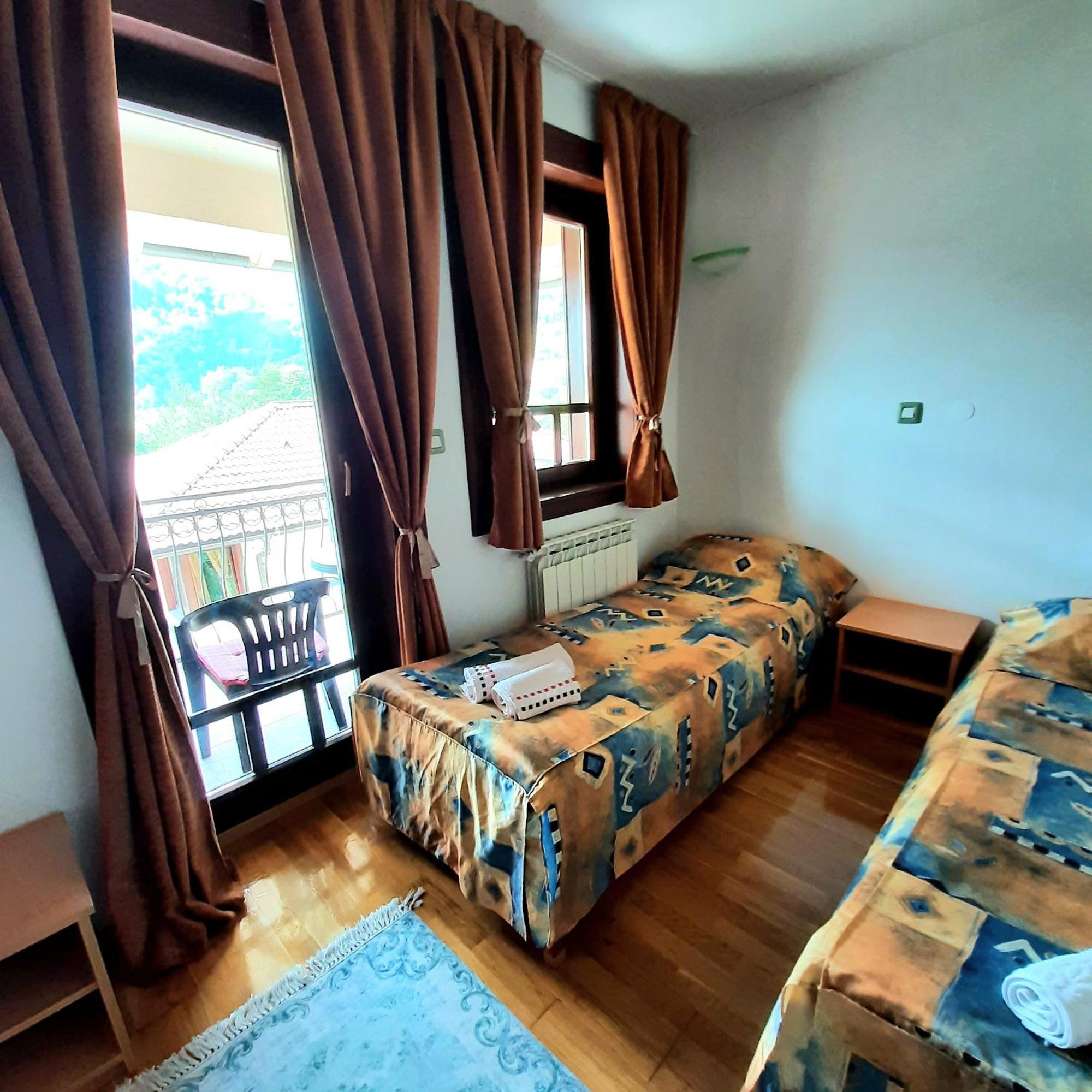 Relax Apartman Fojnica Exterior photo